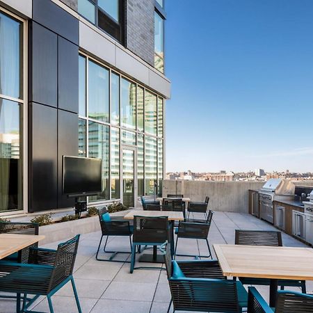 Deedee'S Sky Rise Apartments At Newport II Джърси Сити Екстериор снимка