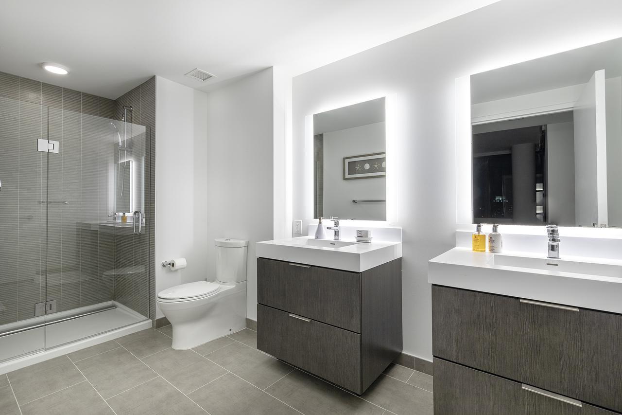 Deedee'S Sky Rise Apartments At Newport II Джърси Сити Екстериор снимка